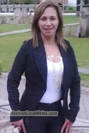 152514 - Claudia Age: 49 - Colombia