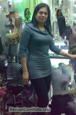 157703 - Andrea Age: 49 - Colombia