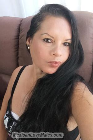 161824 - Andrea Age: 48 - Costa Rica