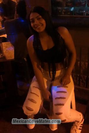 163464 - Laura Age: 29 - Colombia