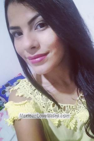 183424 - Andrea Age: 32 - Colombia