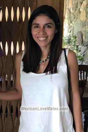 193292 - Alba Age: 47 - Colombia