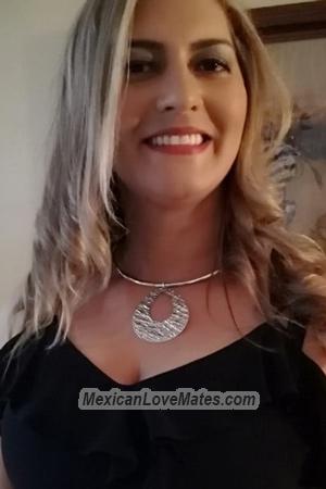 197990 - Mayreny Age: 48 - Costa Rica