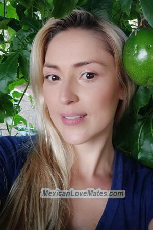 205084 - Ana Maria Age: 42 - Colombia