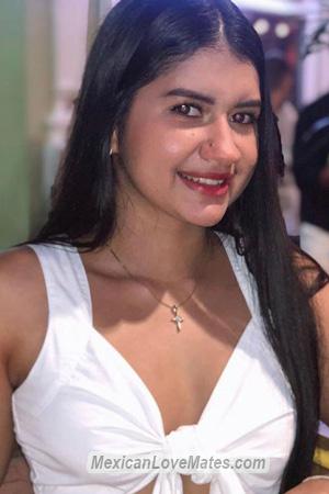 205719 - Alejandra Age: 25 - Colombia