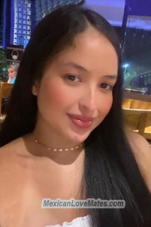 208401 - Maria Camila Age: 27 - Colombia