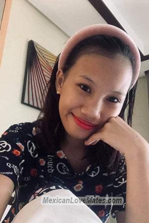 208880 - Ma. Aira Age: 25 - Philippines