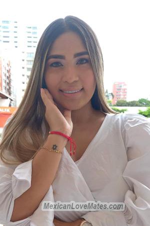 210135 - Loraine Age: 33 - Colombia