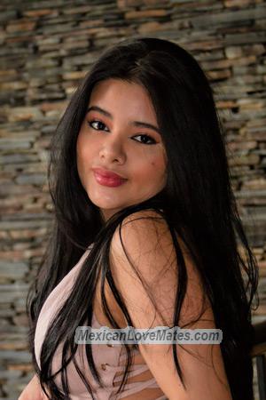 210915 - Ana Age: 29 - Colombia