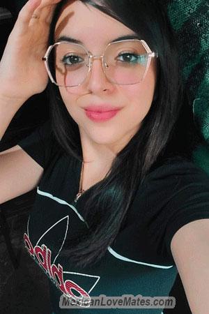 211361 - Pilar Age: 21 - Costa Rica