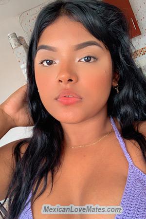 212007 - Maria Camila Age: 23 - Colombia