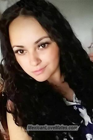 212887 - Melissa Age: 37 - Costa Rica