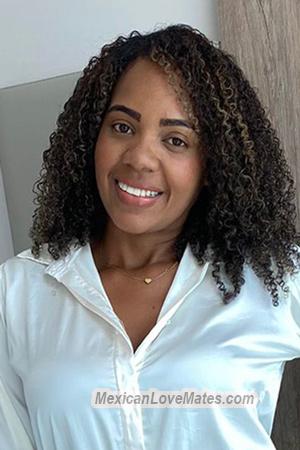 218314 - Irina Age: 35 - Colombia