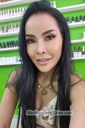 219401 - Rattanachat. Age: 44 - Thailand