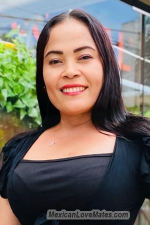 220035 - Lilis Age: 43 - Colombia