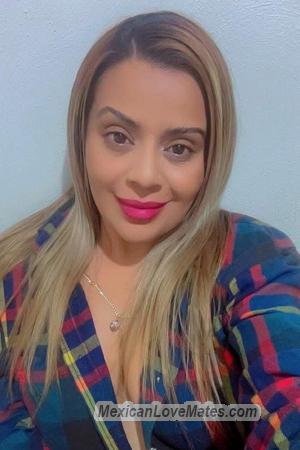 220938 - Katherine Age: 37 - Costa Rica