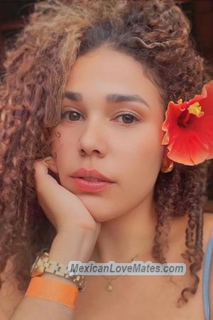 221908 - Yenifer Age: 26 - Colombia