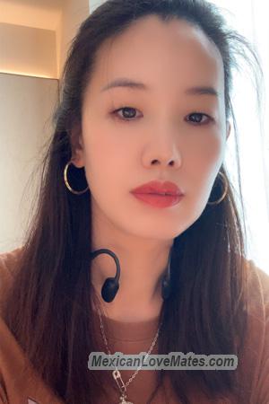 225301 - Lina Age: 44 - China