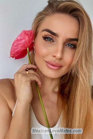 227462 - Viktoriia Age: 39 - Ukraine