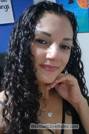 227789 - Karla Vanessa Age: 46 - Costa Rica