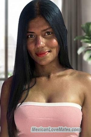 228306 - Laura Age: 26 - Colombia