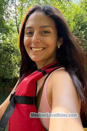 229512 - Daniela Age: 36 - Costa Rica